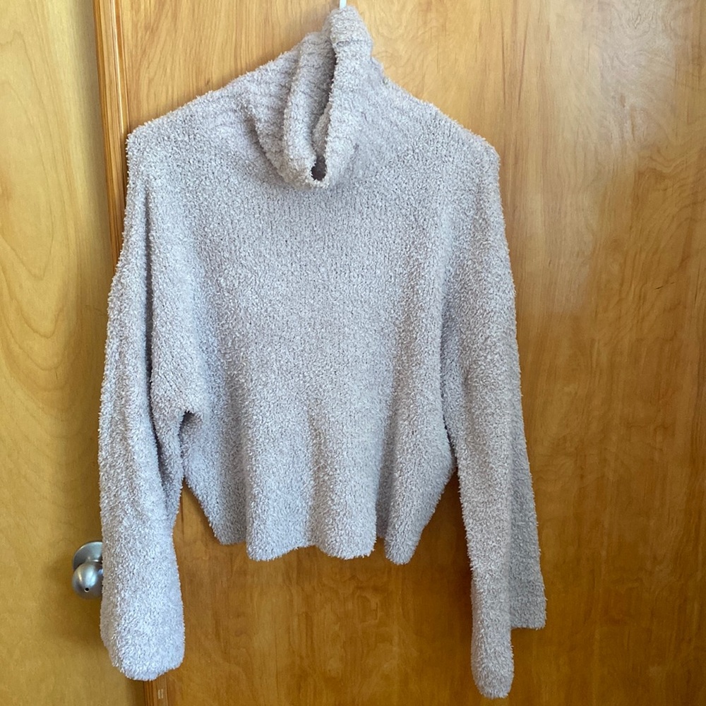 Very soft cute sweater great for fall and winter - only worn once